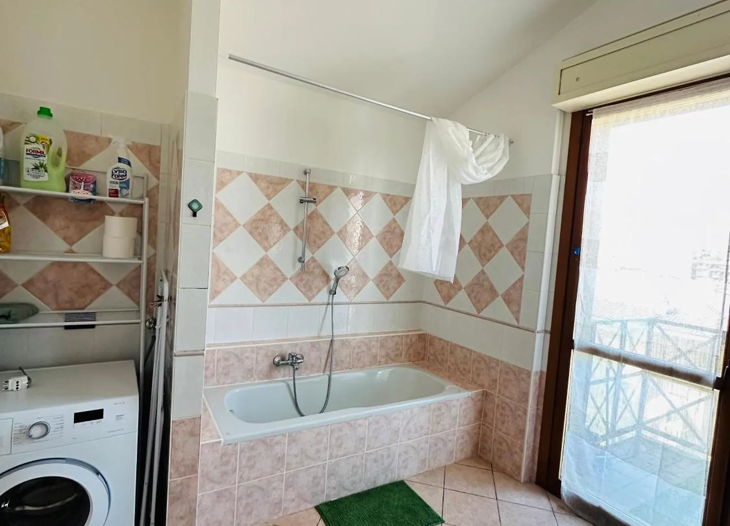 Apartament Luino - Lago&Monti Views- Free Wi-Fi Włochy